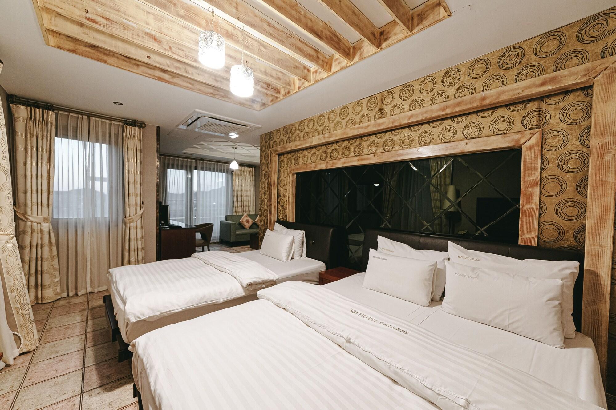 Gallery Tourist Hotel Тхонйон Екстер'єр фото