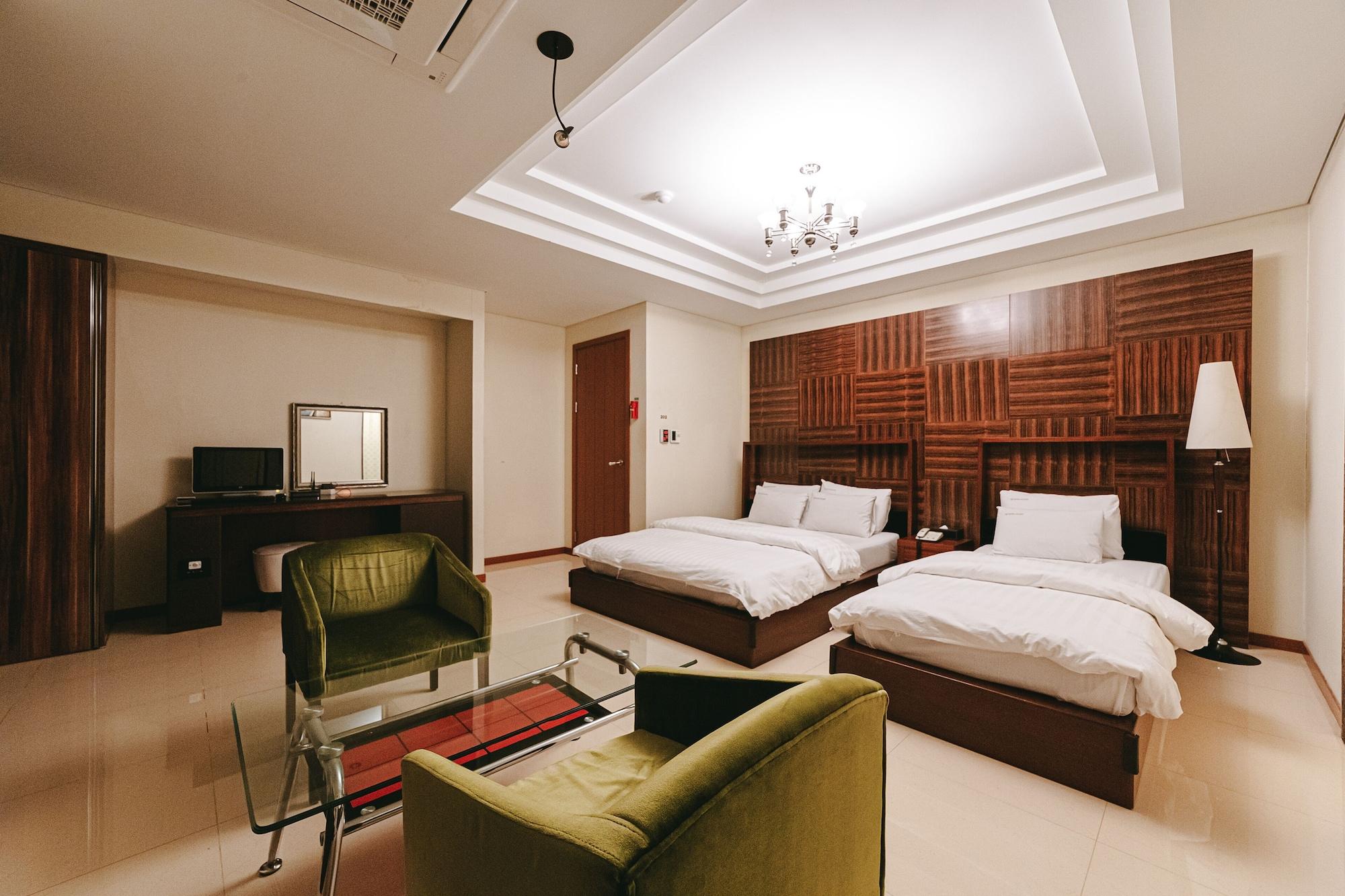 Gallery Tourist Hotel Тхонйон Екстер'єр фото