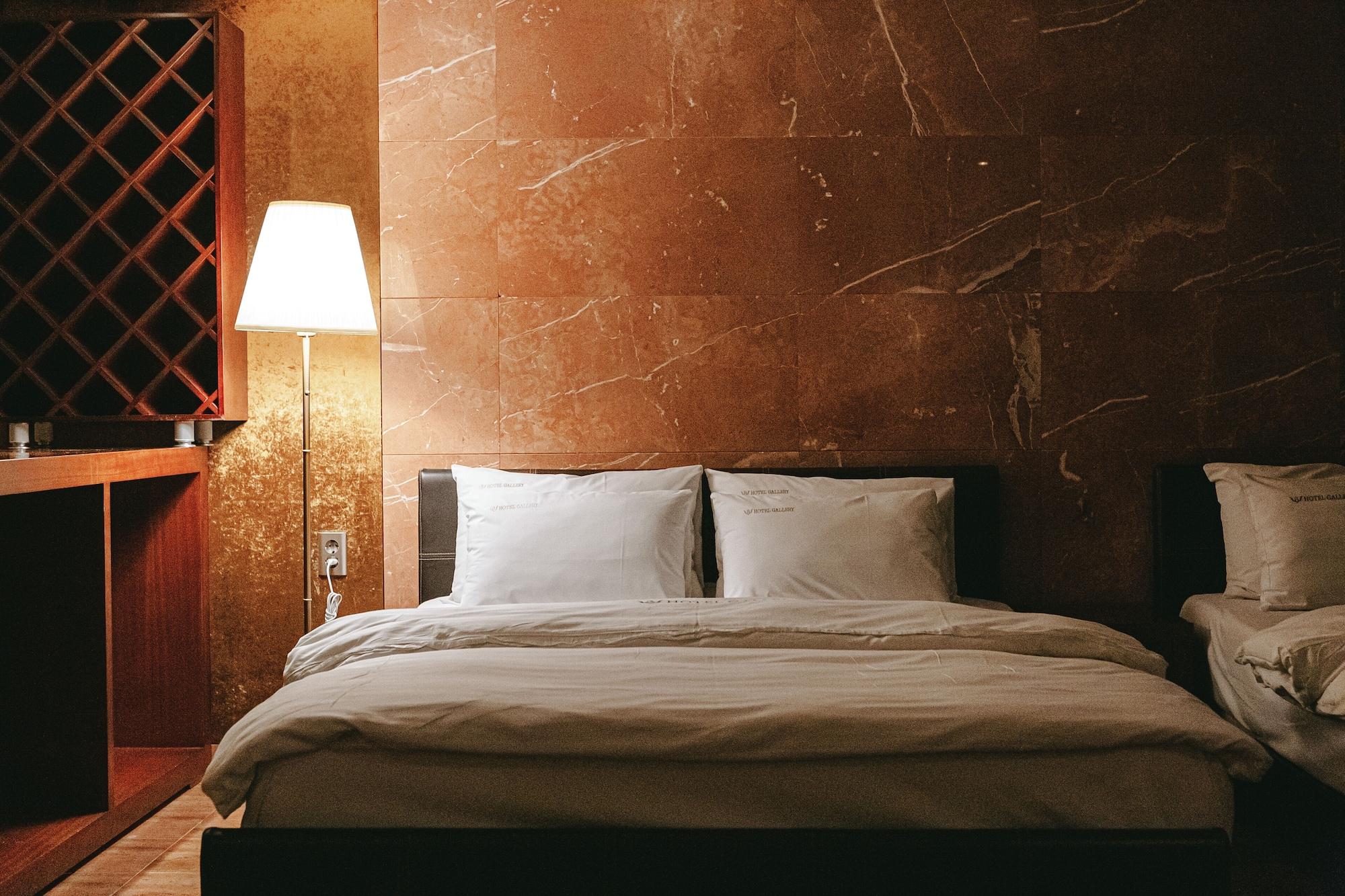 Gallery Tourist Hotel Тхонйон Екстер'єр фото