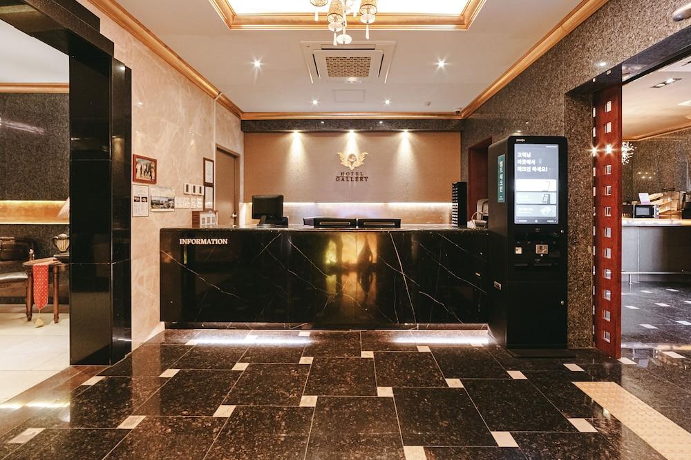 Gallery Tourist Hotel Тхонйон Екстер'єр фото