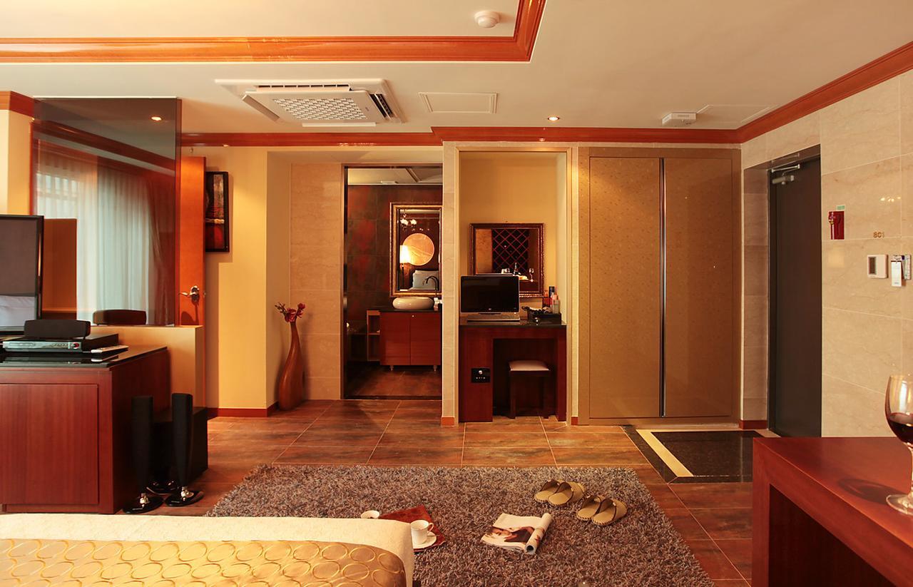 Gallery Tourist Hotel Тхонйон Екстер'єр фото