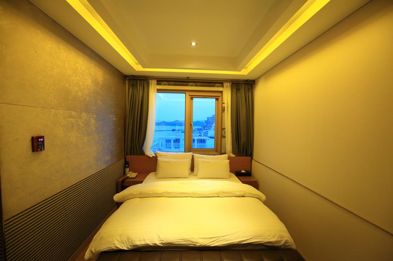 Gallery Tourist Hotel Тхонйон Екстер'єр фото