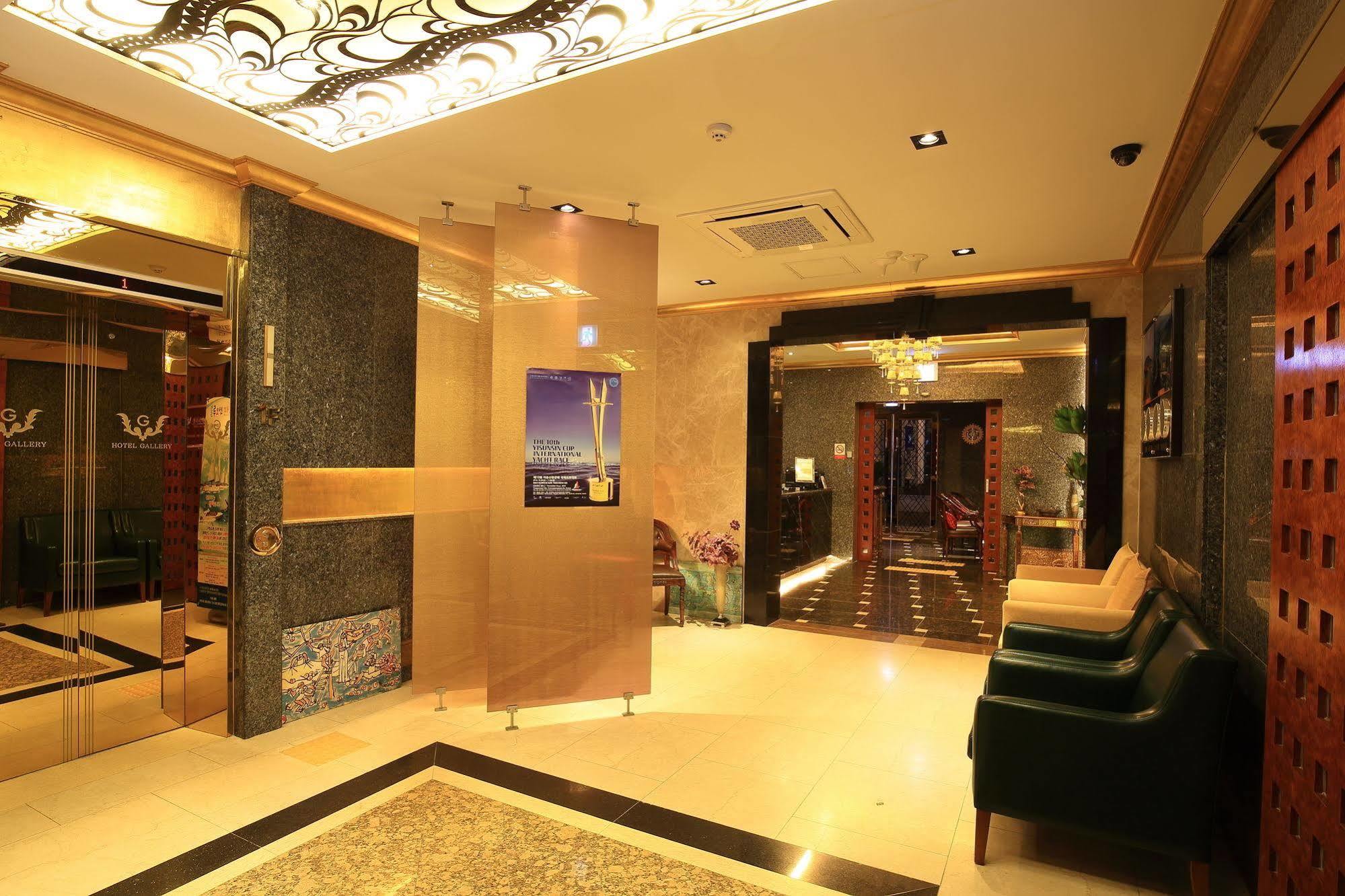 Gallery Tourist Hotel Тхонйон Екстер'єр фото